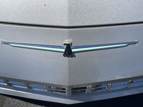 Used 2005 Ford Thunderbird RWD image 29