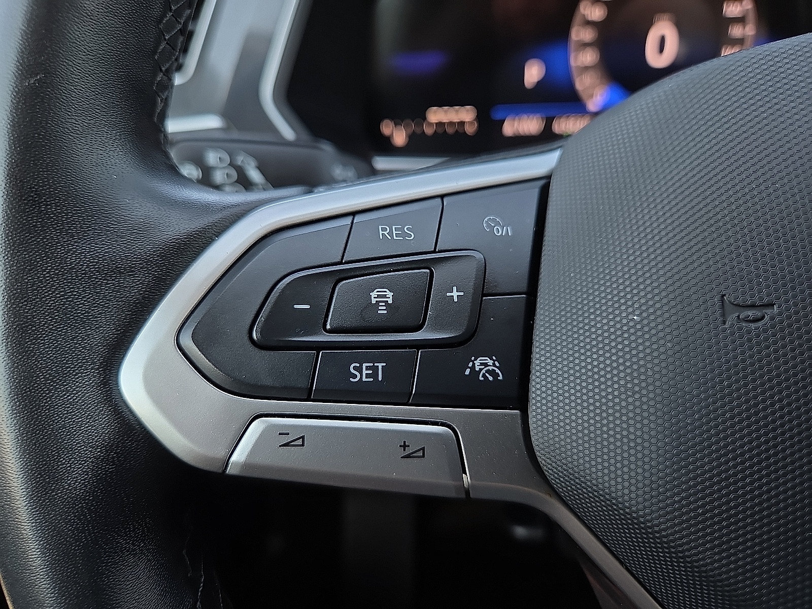 Used 2024 Volkswagen Tiguan Wolfsburg Edition AWD/4WD image 20