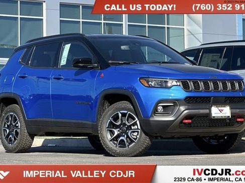 New 2026 Jeep Compass Trailhawk AWD/4WD image 1