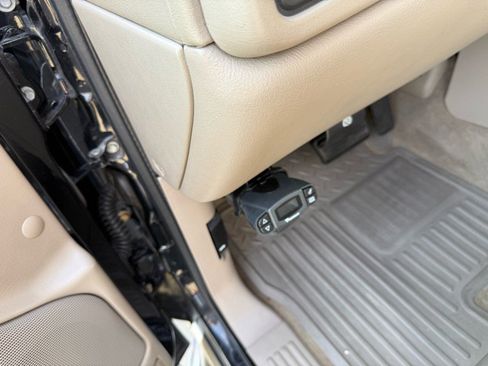 Used 2005 GMC Sierra 3500 SLT w/ Heavy-Duty Power Package image 33