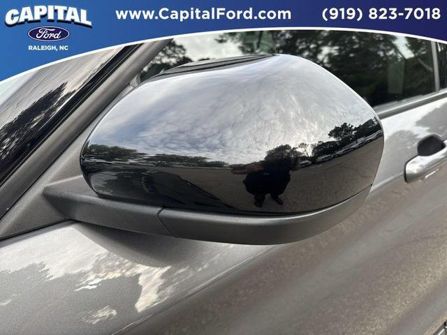 Certified 2022 Ford Explorer XLT w/ Equipment Group 202A AWD/4WD image 12