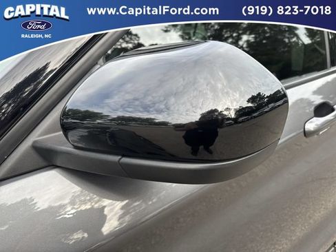 Certified 2022 Ford Explorer XLT w/ Equipment Group 202A AWD/4WD image 12