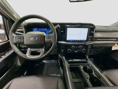 Used 2026 Ford F250 Lariat w/ FX4 Off-Road Package image 25