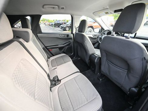 Certified 2022 Ford Escape SE image 26