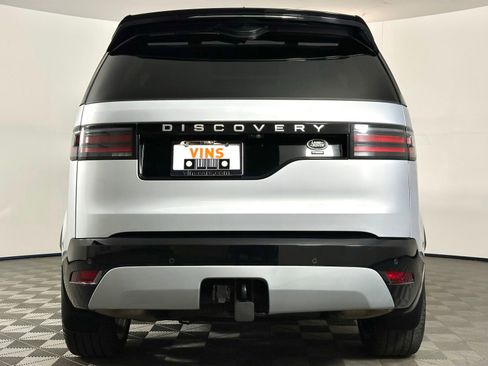 Used 2023 Land Rover Discovery Metropolitan Edition image 30