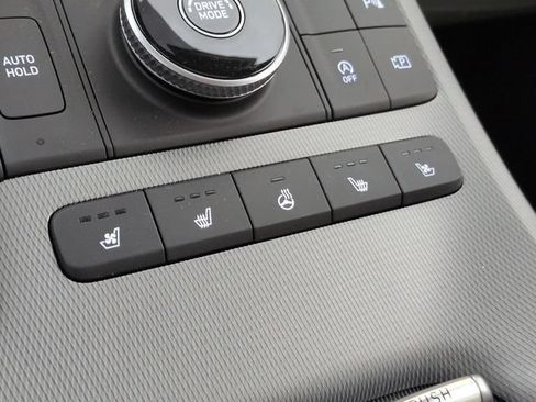 Used 2025 Hyundai Palisade Limited FWD image 21