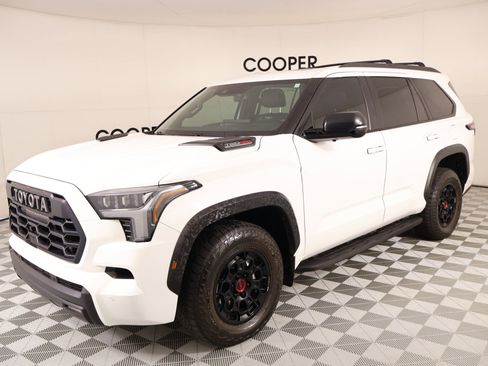 Used 2024 Toyota Sequoia TRD Pro AWD/4WD image 10