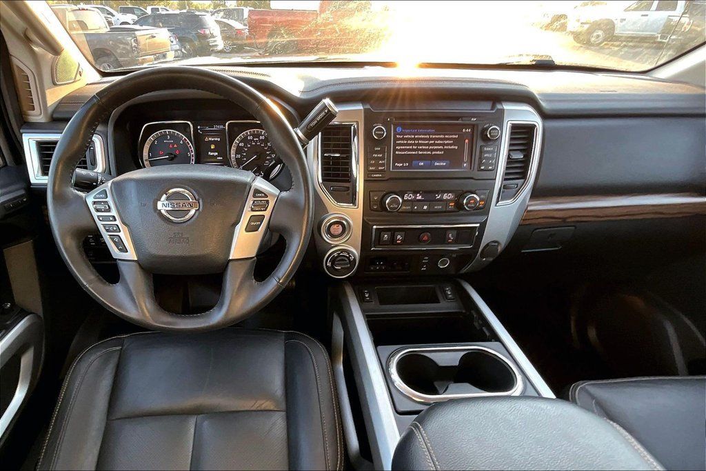 Used 2018 Nissan Titan SL w/ Texas Titan Edition AWD/4WD image 15