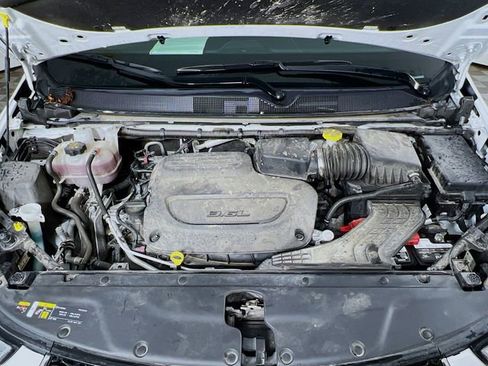 Used 2022 Chrysler Pacifica Touring-L image 30