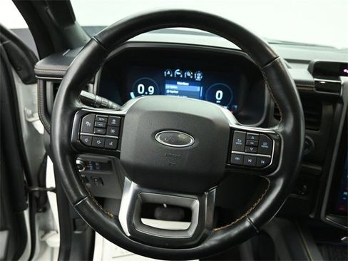 Certified 2022 Ford Expedition Platinum image 15