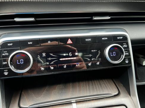 Used 2023 Genesis GV80 2.5T w/ Prestige Package AWD/4WD image 39
