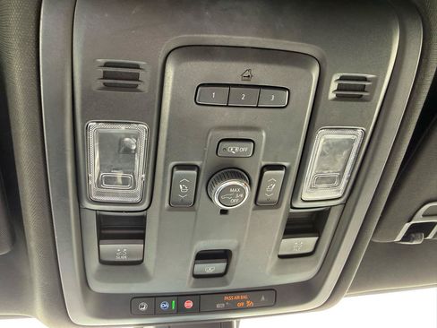 Used 2022 GMC Yukon XL Denali AWD/4WD image 41