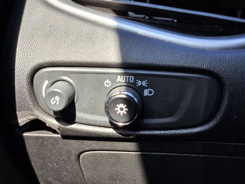 Used 2024 Chevrolet Malibu LT image 24