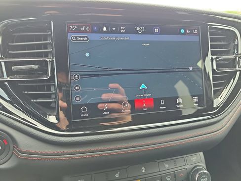 Used 2025 Dodge Durango GT RWD image 23