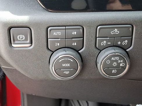 Certified 2026 Chevrolet Silverado 1500 RST w/ Z71 Off-Road Package AWD/4WD image 24