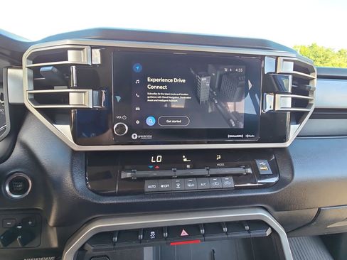 Used 2022 Toyota Tundra SR5 w/ SR5 Convenience Package image 21