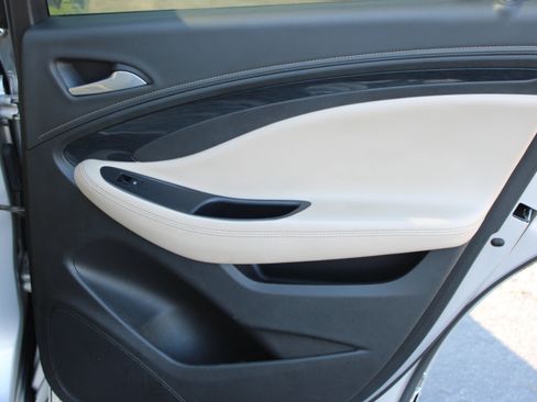 Used 2017 Buick Envision Preferred w/ LPO, Interior Luxury Package image 38