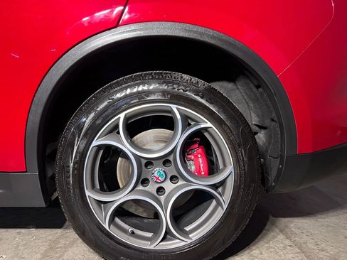 Used 2018 Alfa Romeo Stelvio Ti Sport image 39