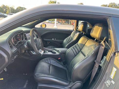 Used 2023 Dodge Challenger SRT Hellcat RWD image 5