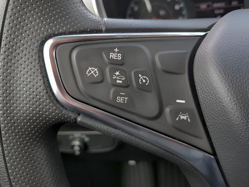 Used 2024 Chevrolet Equinox LS FWD image 40