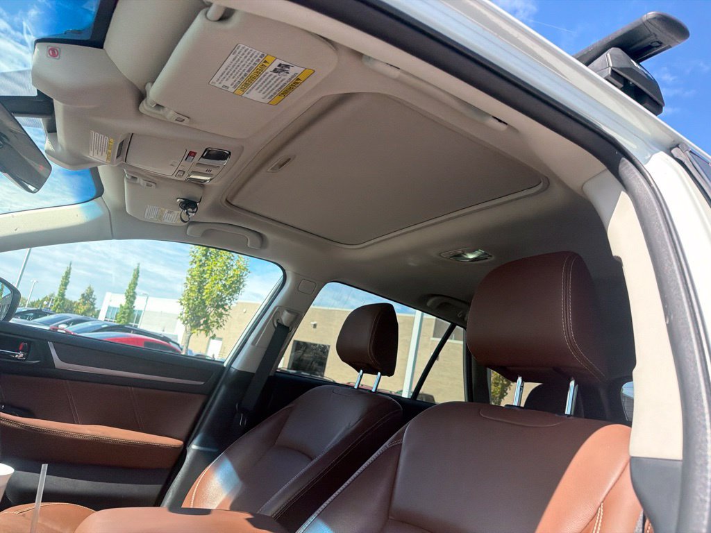 Used 2019 Subaru Outback 2.5i Touring w/ Popular Package #3A AWD/4WD image 27