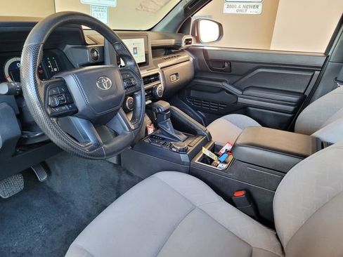 Certified 2024 Toyota Tacoma SR5 AWD/4WD image 12