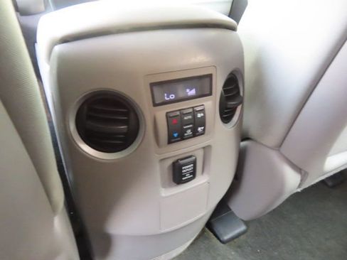 Used 2015 Honda Pilot EX image 17