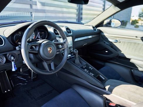 Used 2024 Porsche 718 Cayman GT4 RS w/ Weissach Package RWD image 2