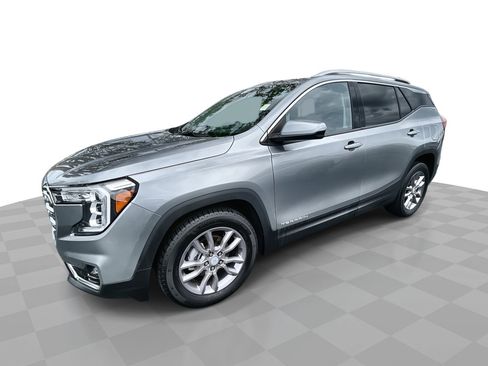 Used 2023 GMC Terrain SLT FWD image 1