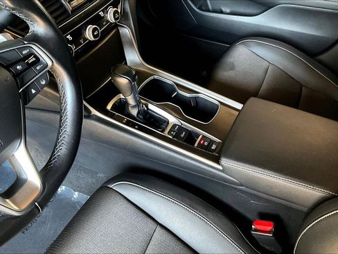 Used 2022 Honda Accord Sport image 17