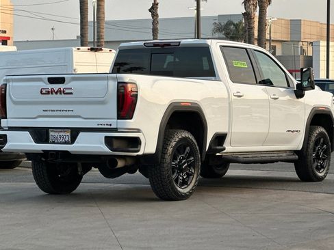Certified 2024 GMC Sierra 2500 AT4 w/ AT4 Preferred Package image 4