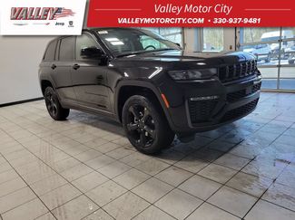 New 2026 Jeep Grand Cherokee Limited w/ Limited Altitude Package AWD/4WD 360° Tour