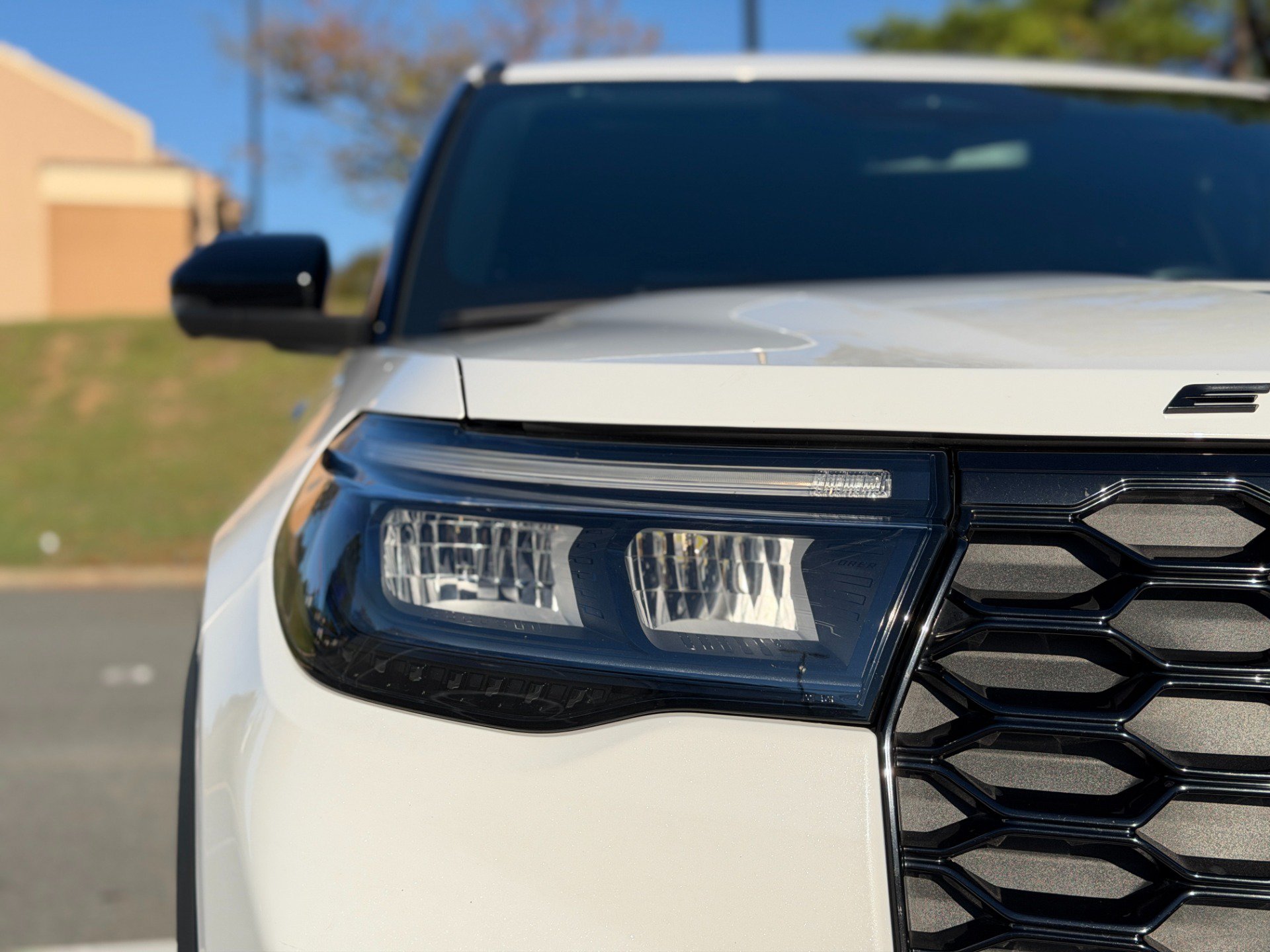 Used 2025 Ford Explorer ST AWD/4WD image 19