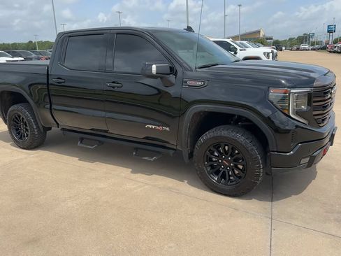 Used 2023 GMC Sierra 1500 AT4X AWD/4WD image 3
