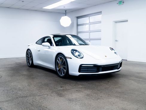 Used 2020 Porsche 911 Carrera S image 24