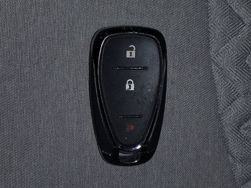 Used 2024 Chevrolet Equinox LS image 32