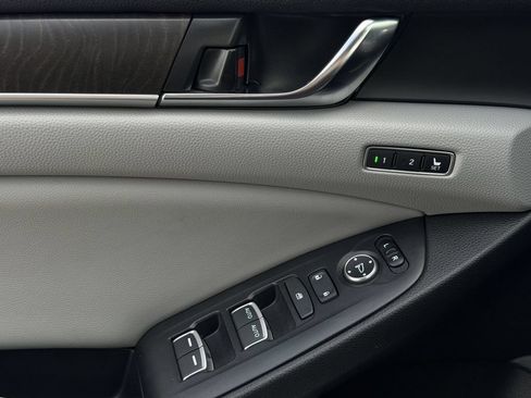 Used 2020 Honda Accord EX-L image 28