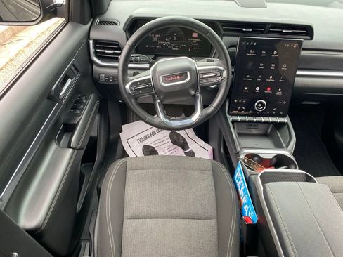 Used 2025 GMC Terrain Elevation AWD/4WD image 10