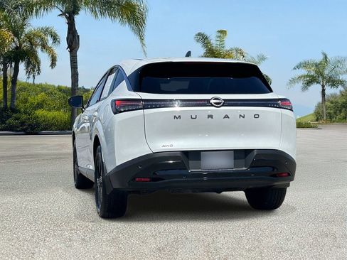 Certified 2025 Nissan Murano SV w/ Cargo Package AWD/4WD image 4