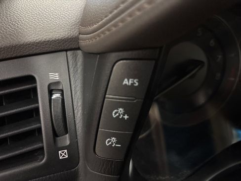 Used 2016 INFINITI Q70 L 3.7 w/ Deluxe Touring Package image 14