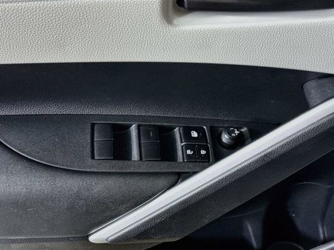 Certified 2025 Toyota Corolla Cross L FWD image 16