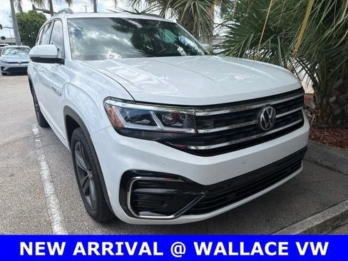 Certified 2021 Volkswagen Atlas SE w/ Panoramic Sunroof Package FWD image 1