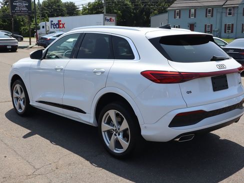 Used 2025 Audi Q5 Premium Plus w/ Premium Plus AWD/4WD image 7