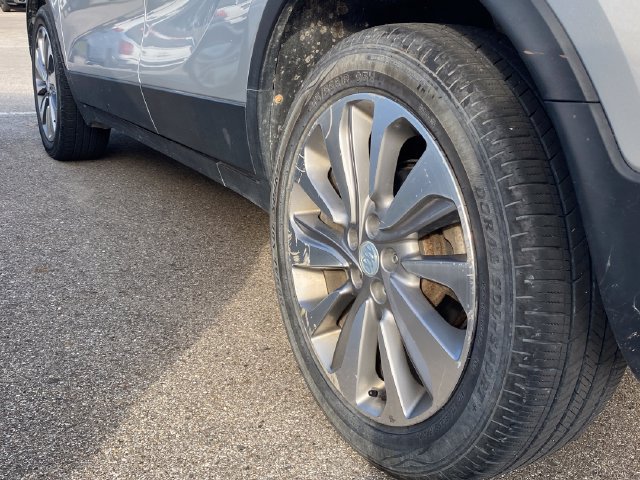 Used 2020 Buick Encore Preferred FWD image 9