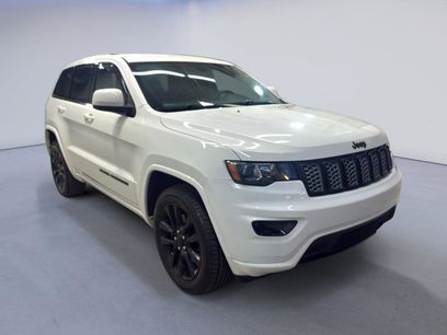 Used 2018 Jeep Grand Cherokee Altitude
