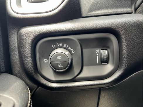 Used 2026 RAM 2500 Big Horn AWD/4WD image 14