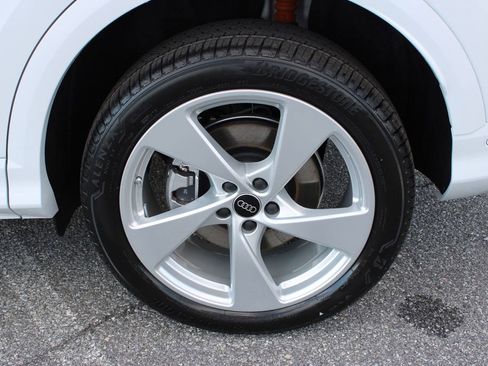 New 2025 Audi Q5 Premium Plus image 33