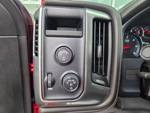 Used 2018 Chevrolet Silverado 1500 LTZ w/ Sport Package image 28