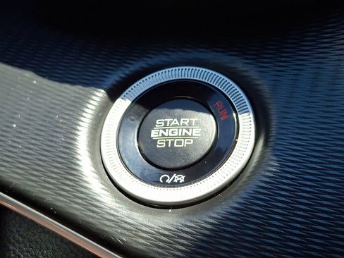 Used 2023 Jeep Grand Cherokee Altitude AWD/4WD image 24