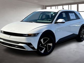 New 2026 Hyundai Ioniq 5 SEL video 2